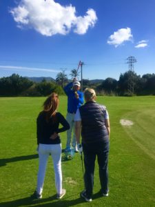 Golfstunden im Urlaub in deutscher Sprache