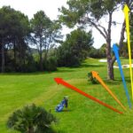 Spiel-Tipp Golfplatz: Aus dem Rough quer zum Fairway spielen
